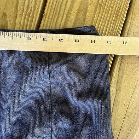 Wild Honey Simple Suede Skirt Navy Size Large NWT - Picture 6 of 7